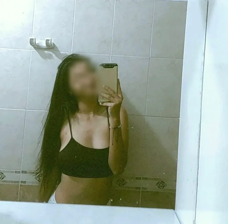 Ekaterina, 22